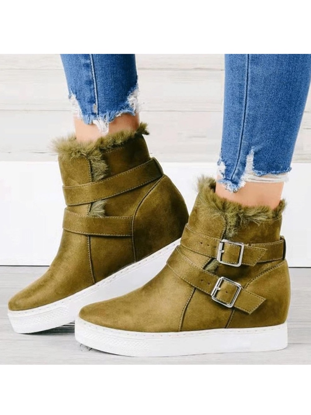 Olive Faux-Fur Wedge Sneaker Boots - Women ANGELIQUE - 8